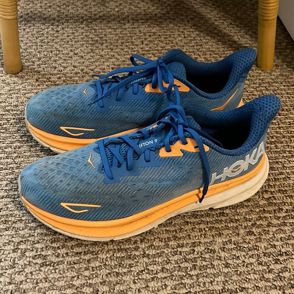 Hoka Clifton 9